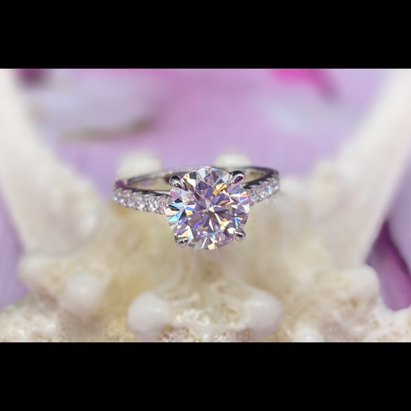 4.5ct moissanite ring with certificate - Picture 11 of 15